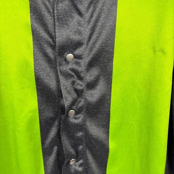 7 Eleven  S Button Up Shirt Uniform - Picture 2 of 6